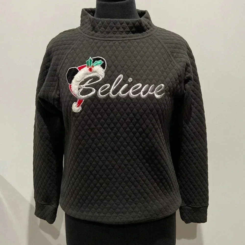 🎉HOST PICK🎉Disney | Quilted ‘  Believe ‘ Sweater